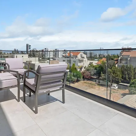 Amalia Court Iii Apartament *